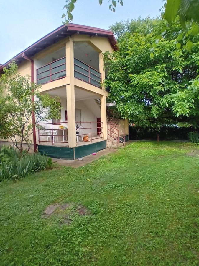 Airport Shtrkovi - Storks Apartment Petrovec Exterior foto